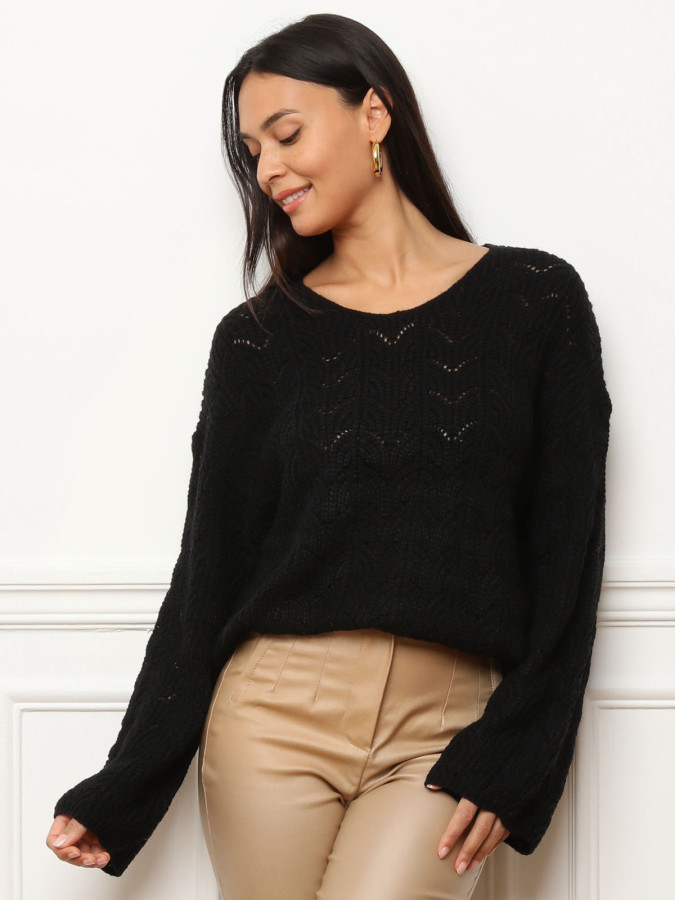 Pull long en crochet à manches papillons