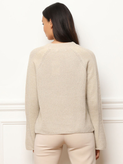 Pull à fils brillants et manches papillon