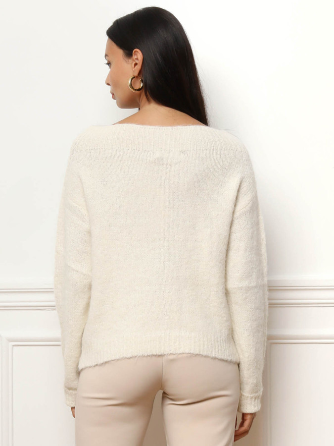 Pull à col bateau et fleurs brodées