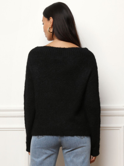 Pull à col bateau et fleurs brodées