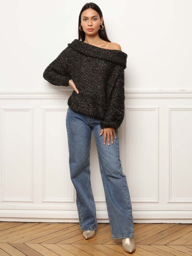 Pull à col bardot et fils pailletés