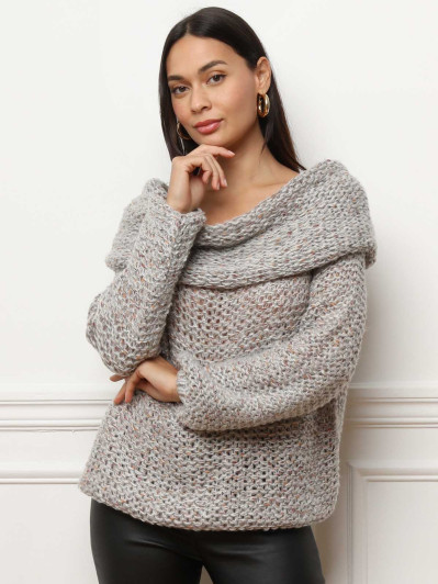 Pull à col bardot et fils pailletés