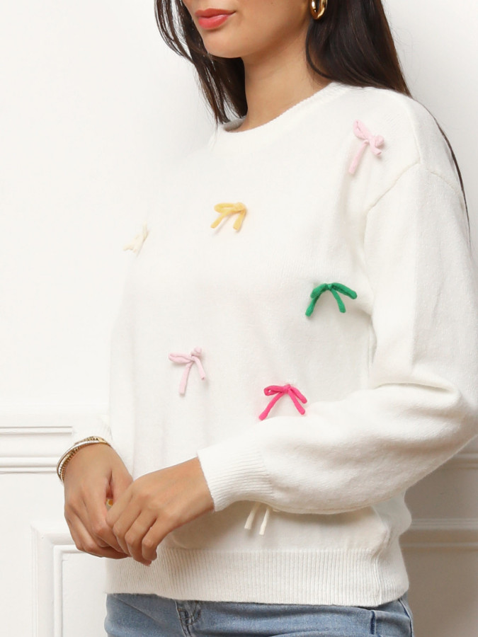 Pull ample avec nœuds colorés