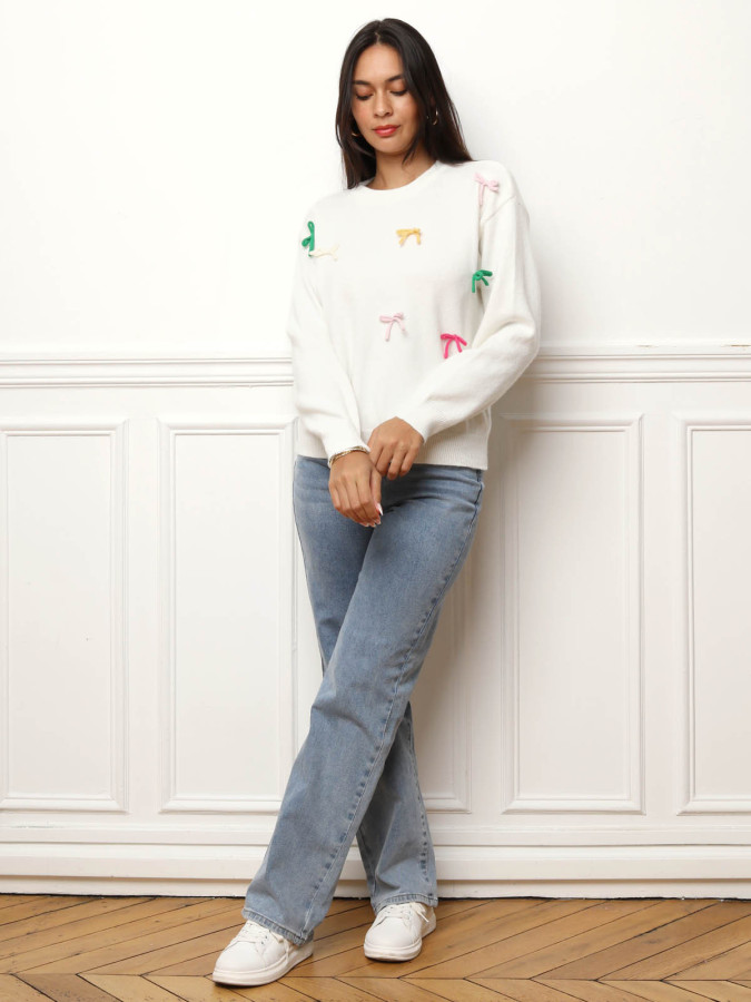 Pull ample avec nœuds colorés