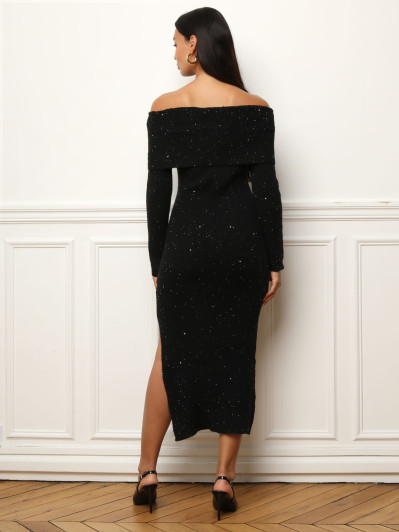 Robe mi-longue à col bardot et sequins