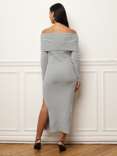 Robe mi-longue à col bardot et sequins