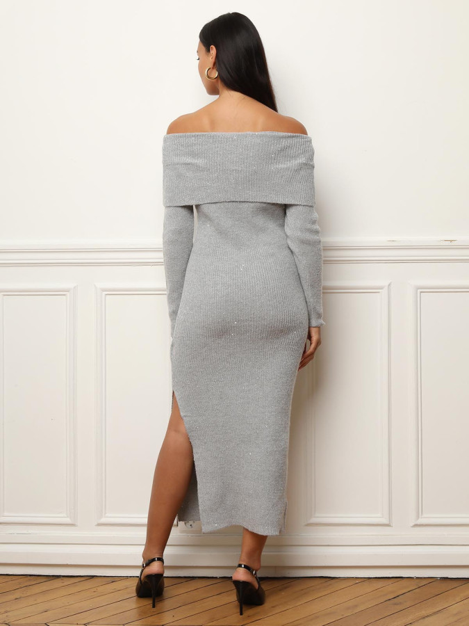 Robe mi-longue à col bardot et sequins