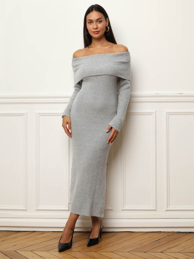 Robe mi-longue à col bardot et sequins