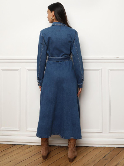 Robe chemise en denim à nouer