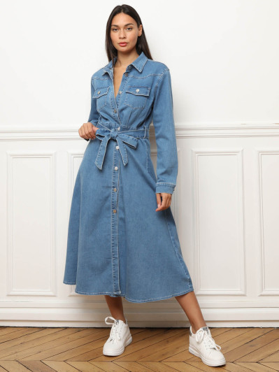Robe chemise en denim à nouer