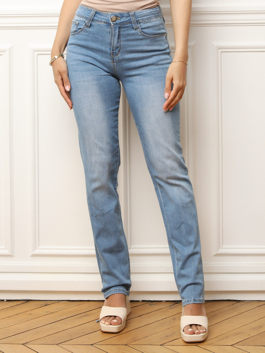 Jeans push-up délavé à coupe droite