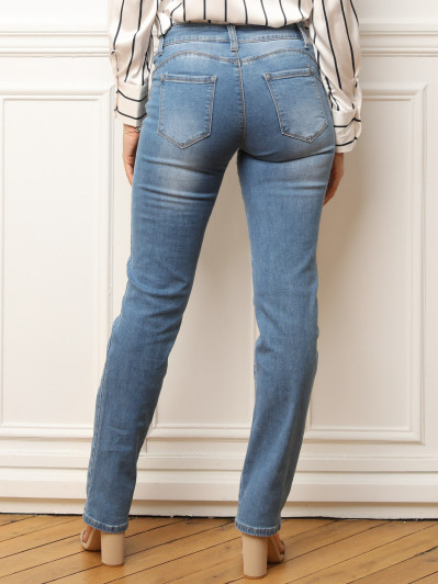 Jeans droit et push-up délavé