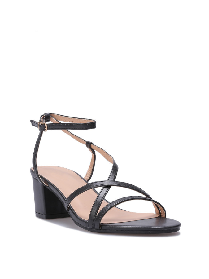 Sandales à talon et fines brides croisées