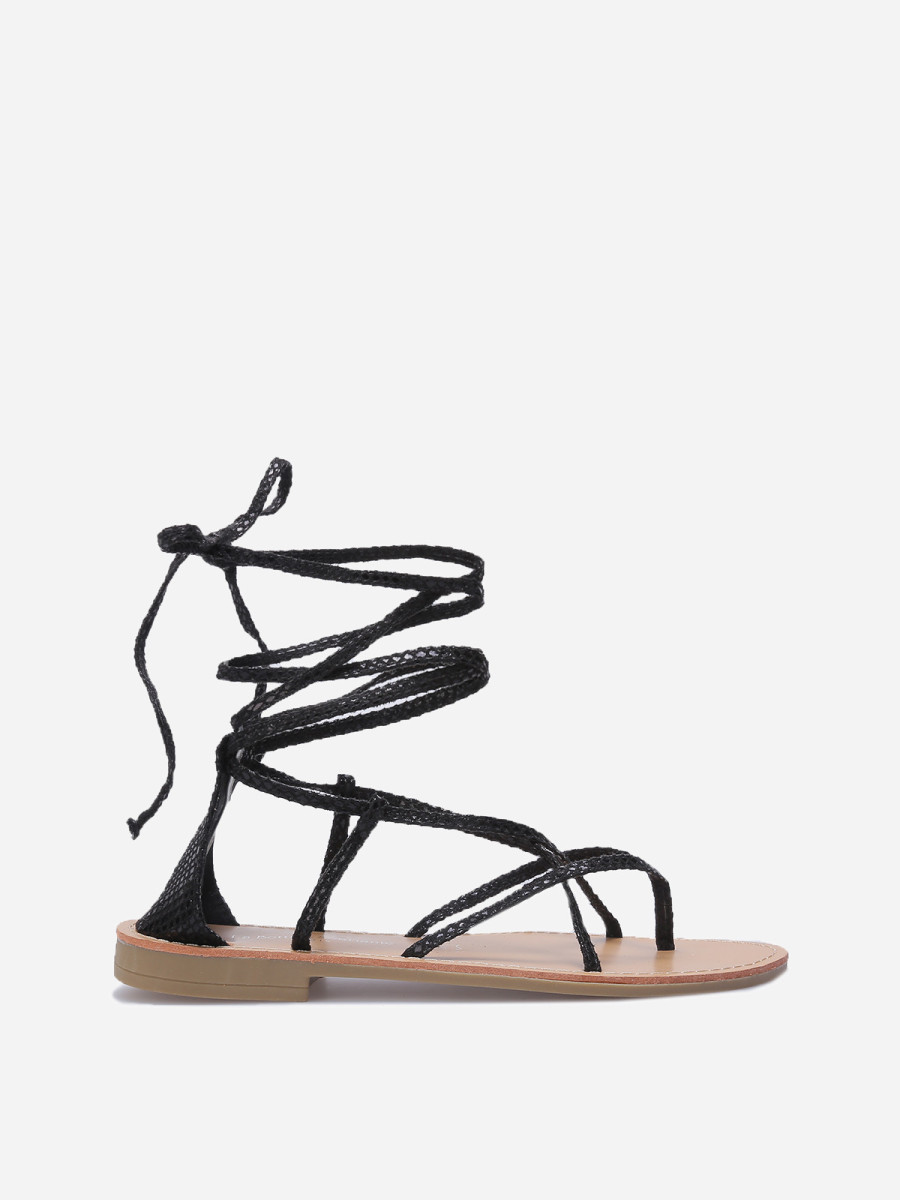 Nu-pieds avec brides croisées à nouer