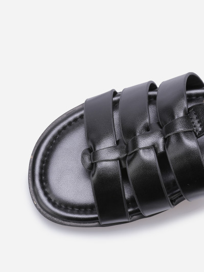 Spartiates à semelle crantée et bijou doré