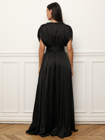 Robe satinée et froncée style portefeuille