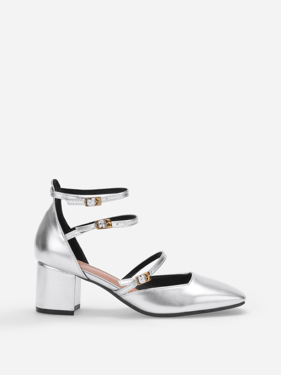 Escarpins multibrides à bout carré