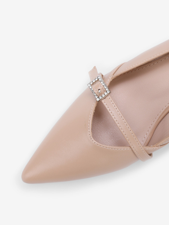 Escarpins avec bride et boucle à strass