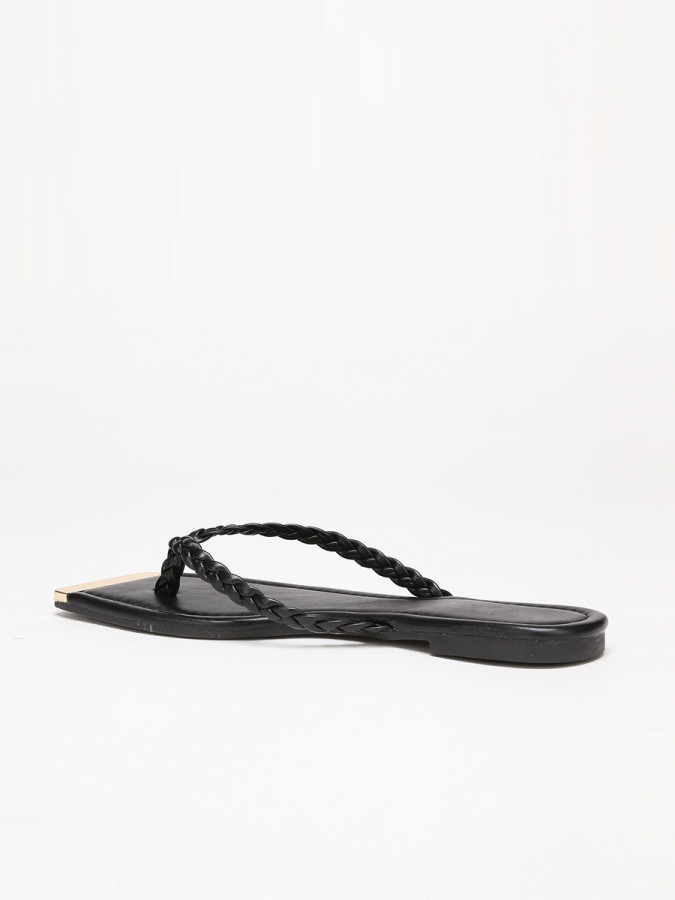 Tongs noires à bout carré avec détail doré