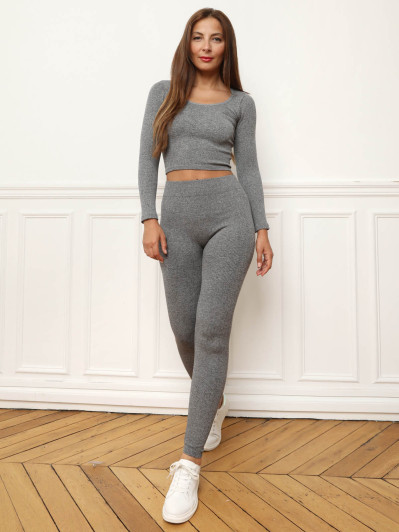 Top court côtelé basique