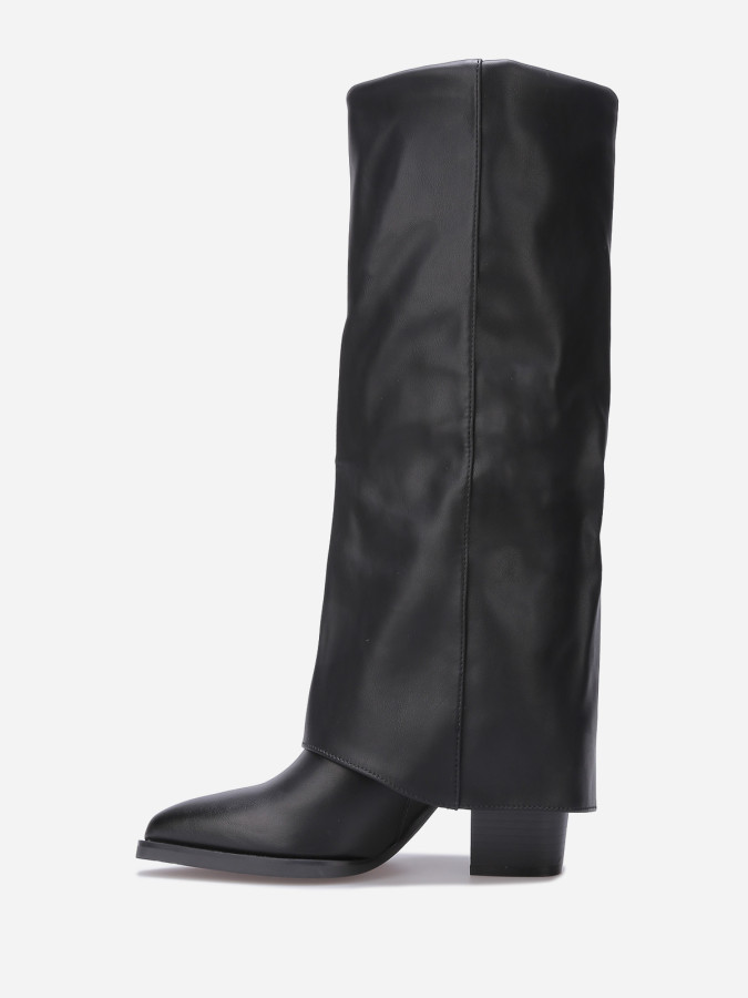 Bottes à revers et boucles