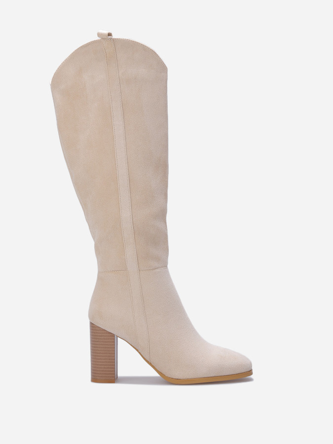 Bottes en suédine à talon