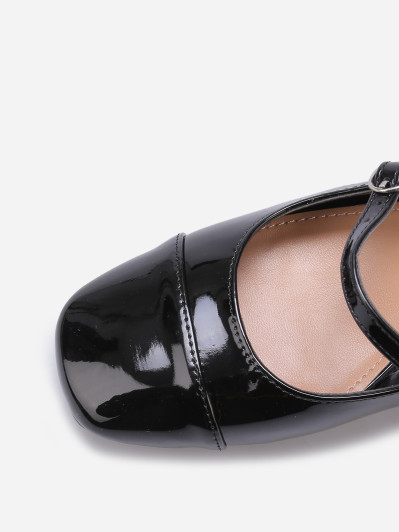 Babies bicolores à fines brides