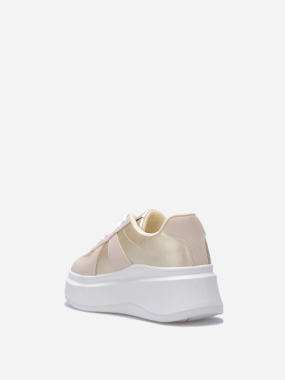 Baskets à plateforme compensée