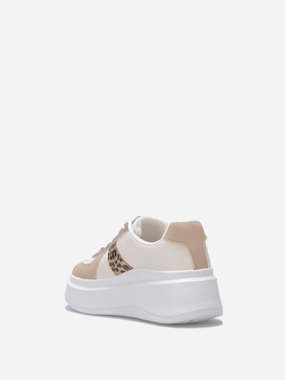 Baskets à plateforme compensée