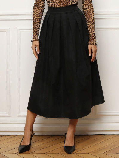 Jupe évasée et plissée