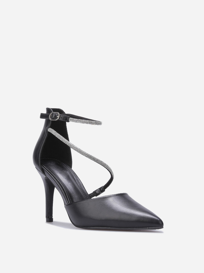 Escarpins pointus à brides strassées
