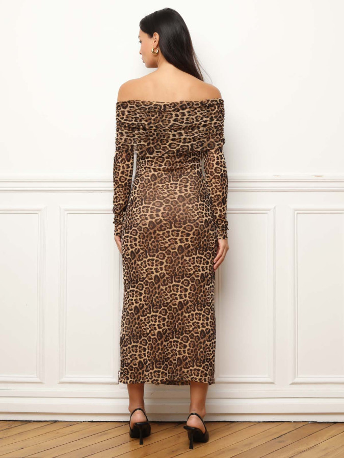 Robe à col bardot et imprimé animal