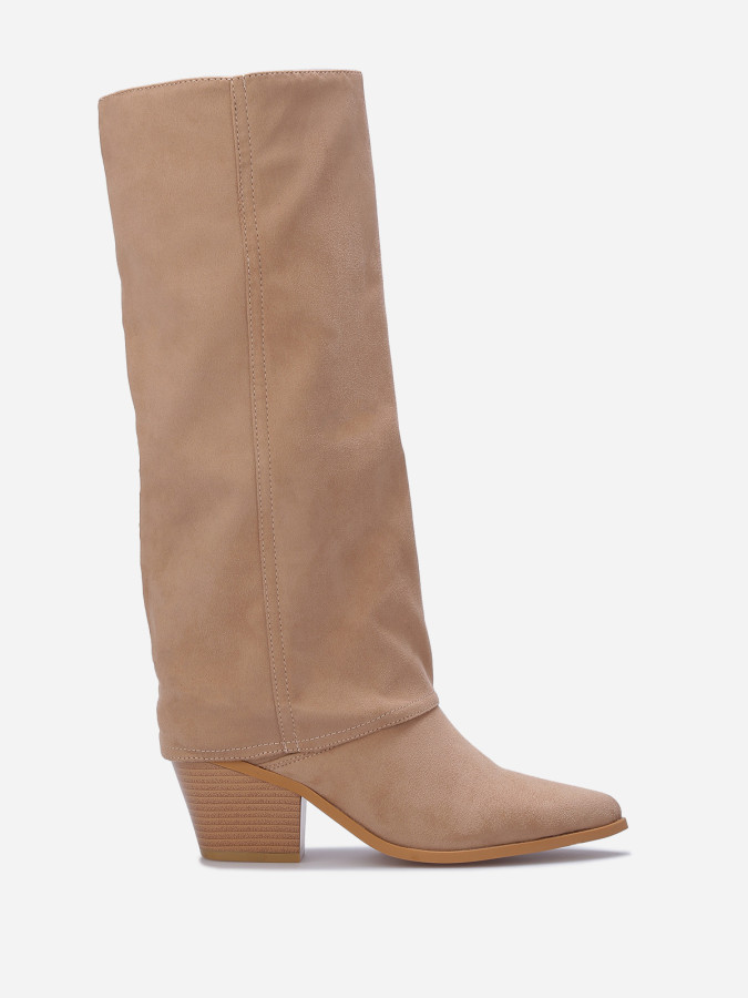 Bottes en suédine à revers