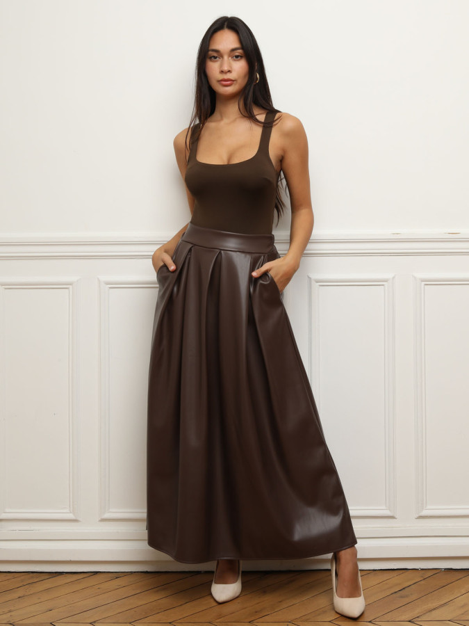 Jupe évasée et plissée en simili