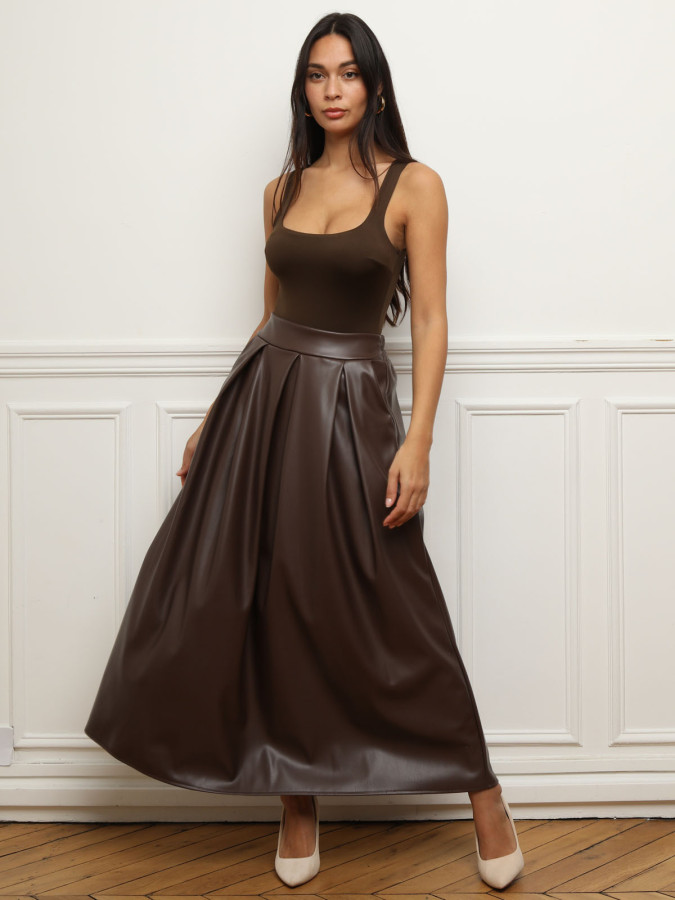 Jupe évasée et plissée en simili