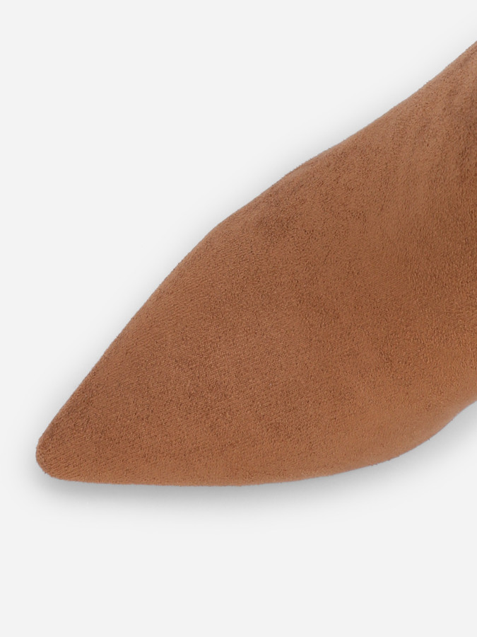 Bottes pointus à fonces en suédine