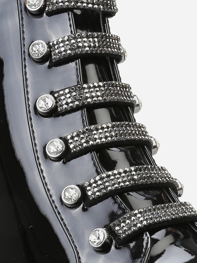 Rangers vernies noires à strass