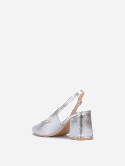 Escarpins slingback pointus à bride réglable
