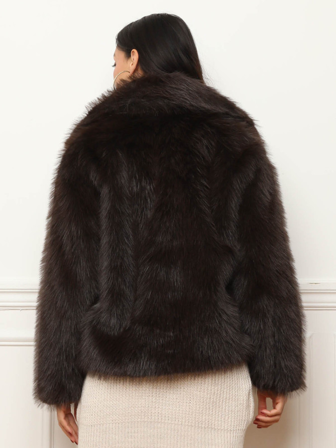 Manteau en fausse fourrure marron à col revers