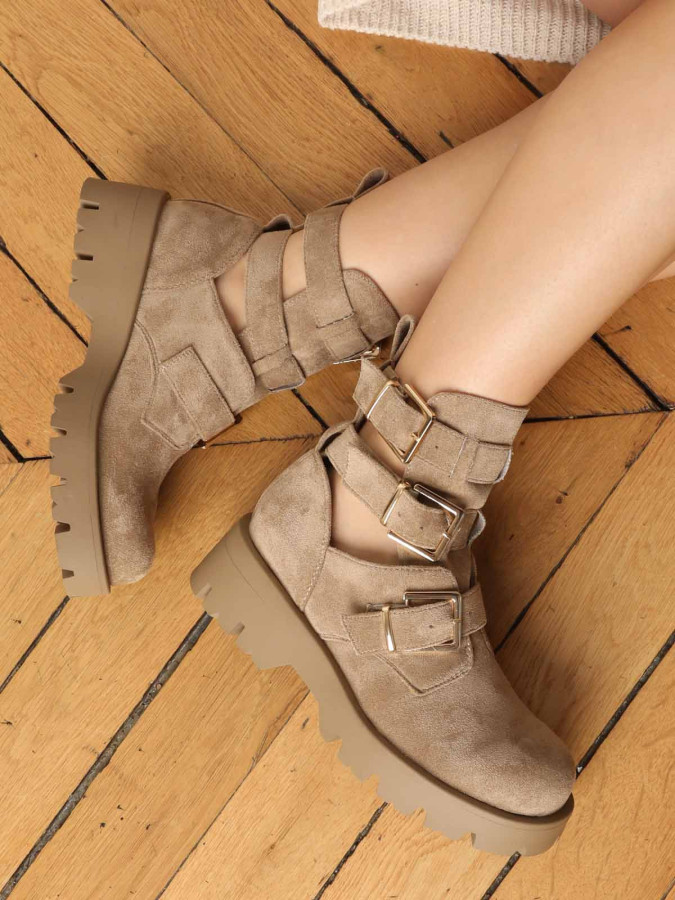 Bottines en suédine taupe avec brides à boucles