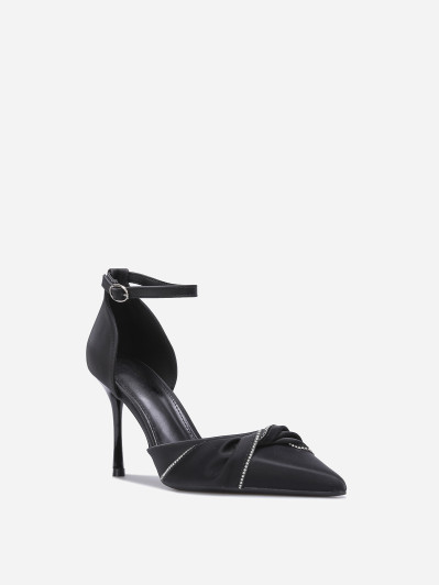 Escarpins noir à détails torsadé et strass