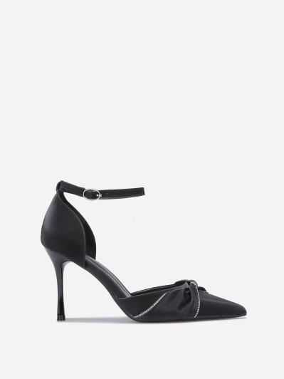 Escarpins noir à détails torsadé et strass