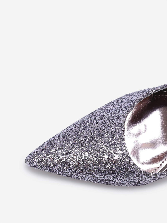 Escarpins à paillettes et talon métallique