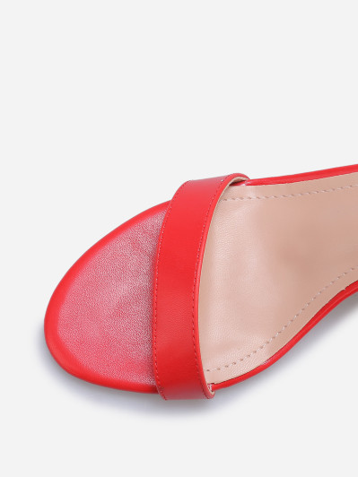 Sandales rouge à talon aiguille