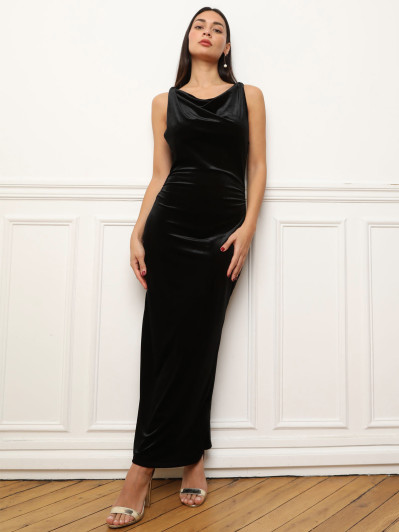 Robe longue noire en velours
