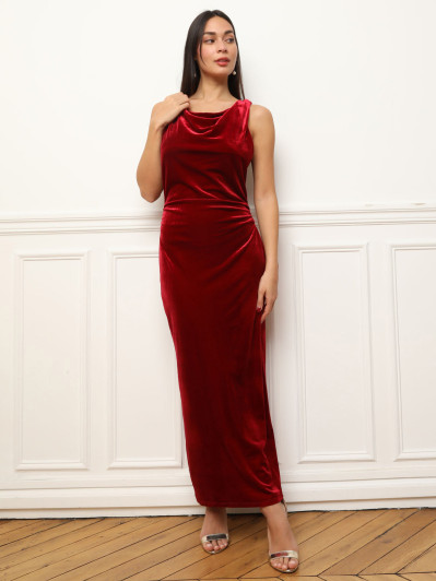 Robe longue rouge foncé en velours