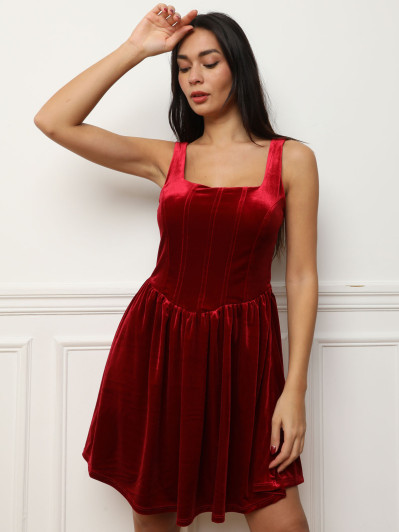 Robe corset en velours rouge