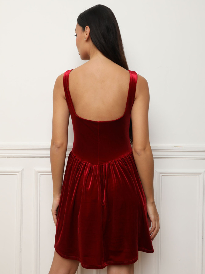 Robe corset en velours rouge