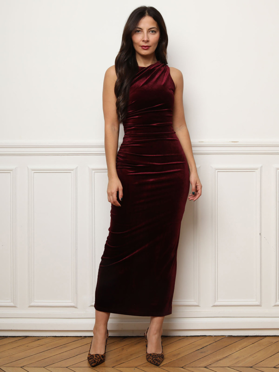 Robe longue fendue en velours bordeaux