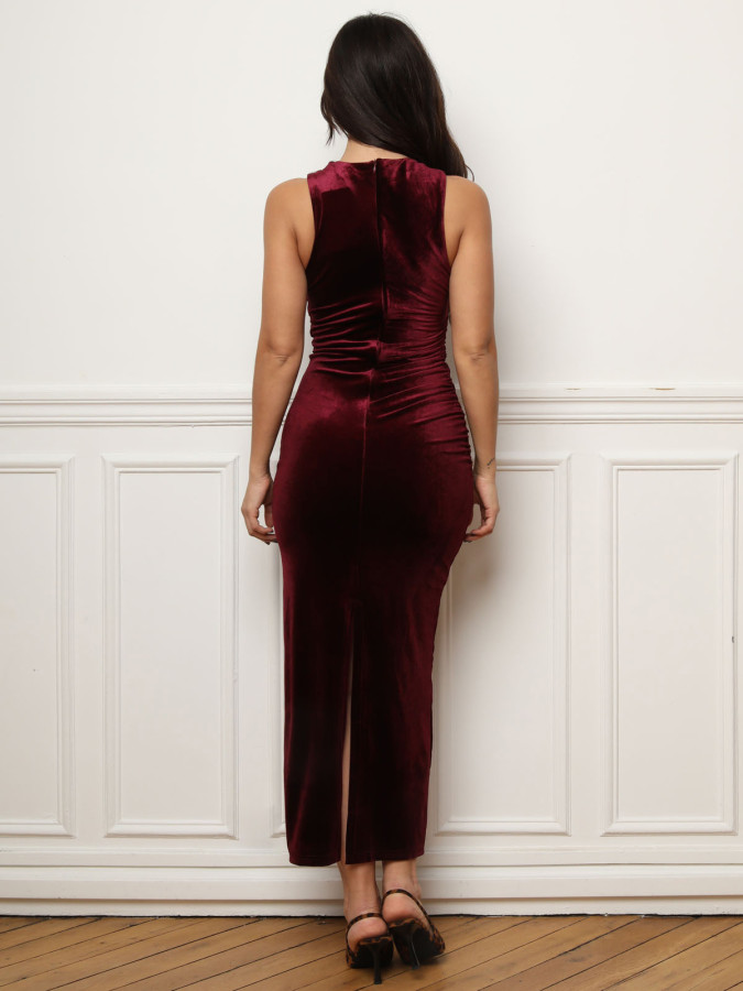 Robe longue fendue en velours bordeaux